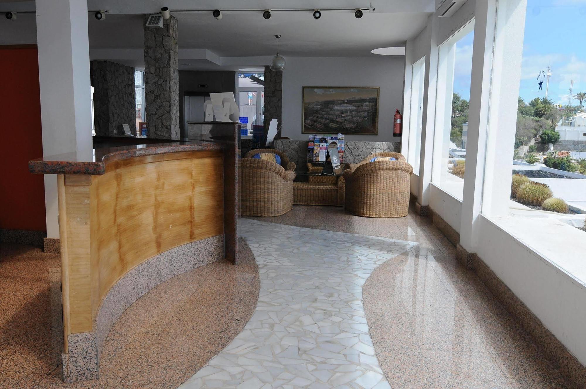 Apartamentos Blue Star Puerto Rico  Esterno foto